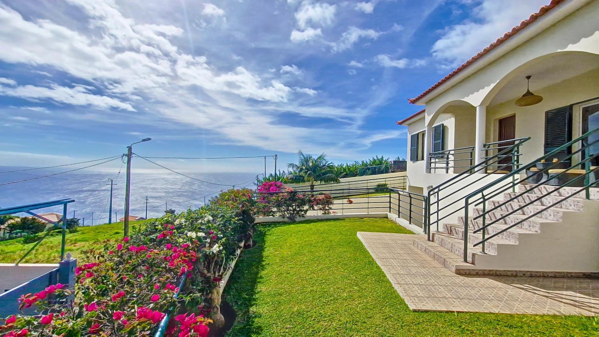 Casa Eleanor By Lovelystay Calheta  Ngoại thất bức ảnh